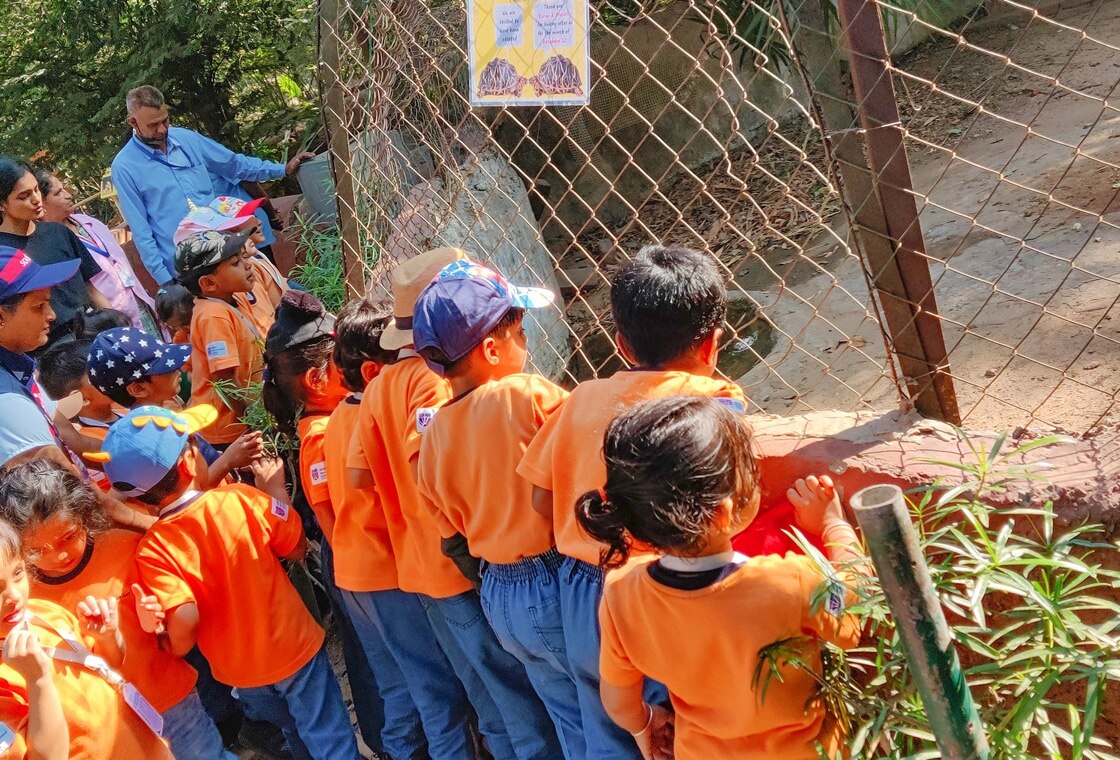 student at zoo trip